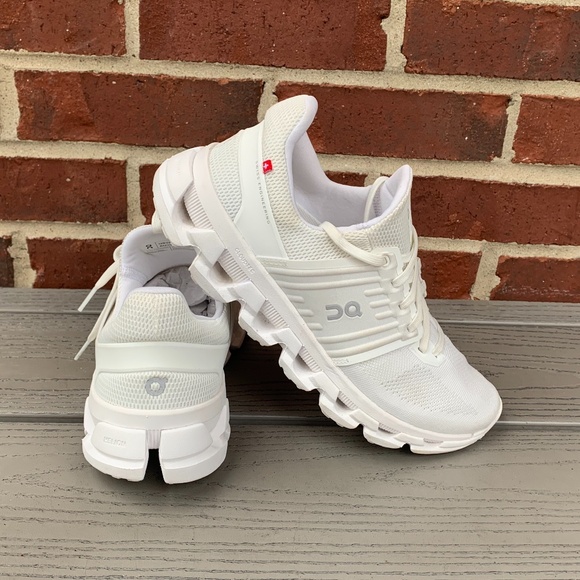 On Running Cloudswift Running Shoe